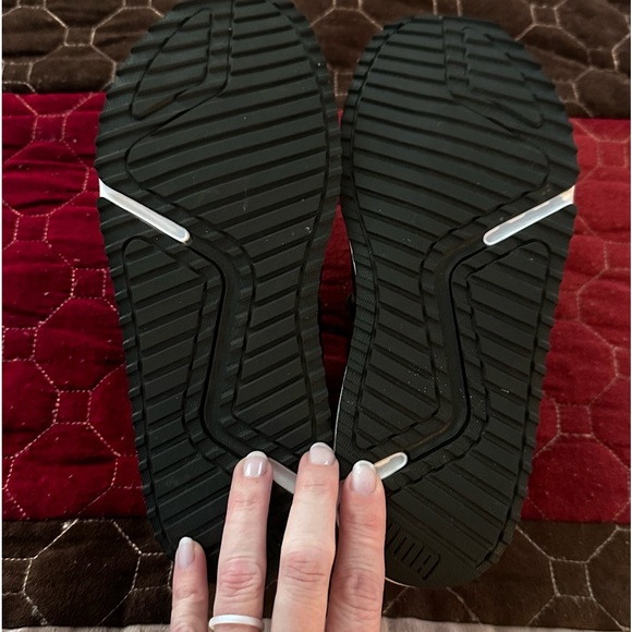 Girls Puma Pacer Future JR Sneakers - Picture 3 of 8